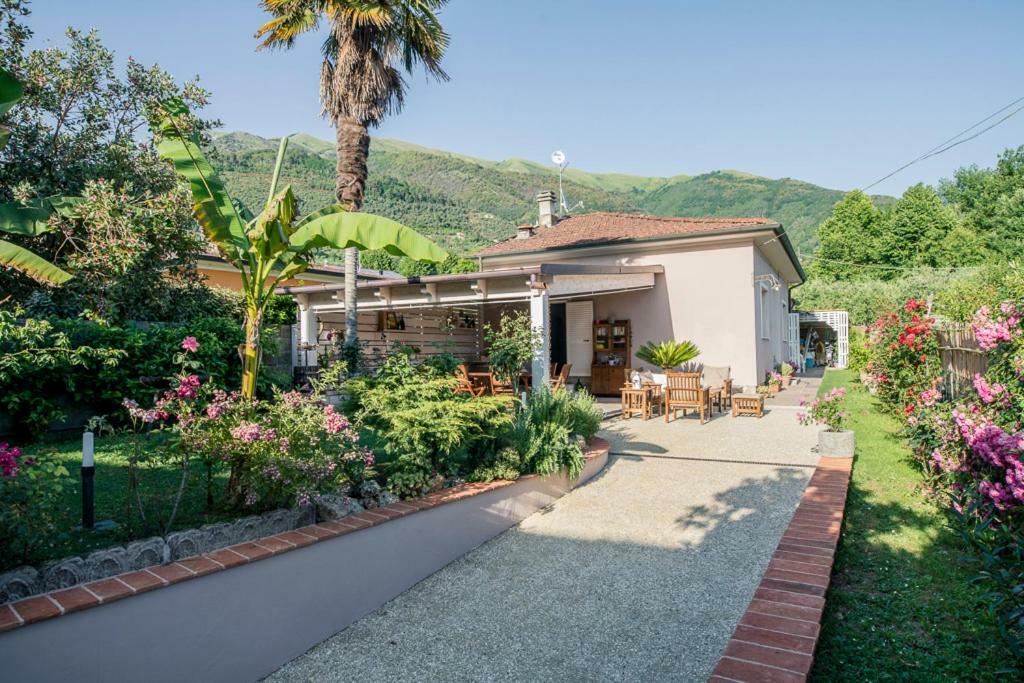 Casa Vittoria Villa กาไมโยเร ภายนอก รูปภาพ