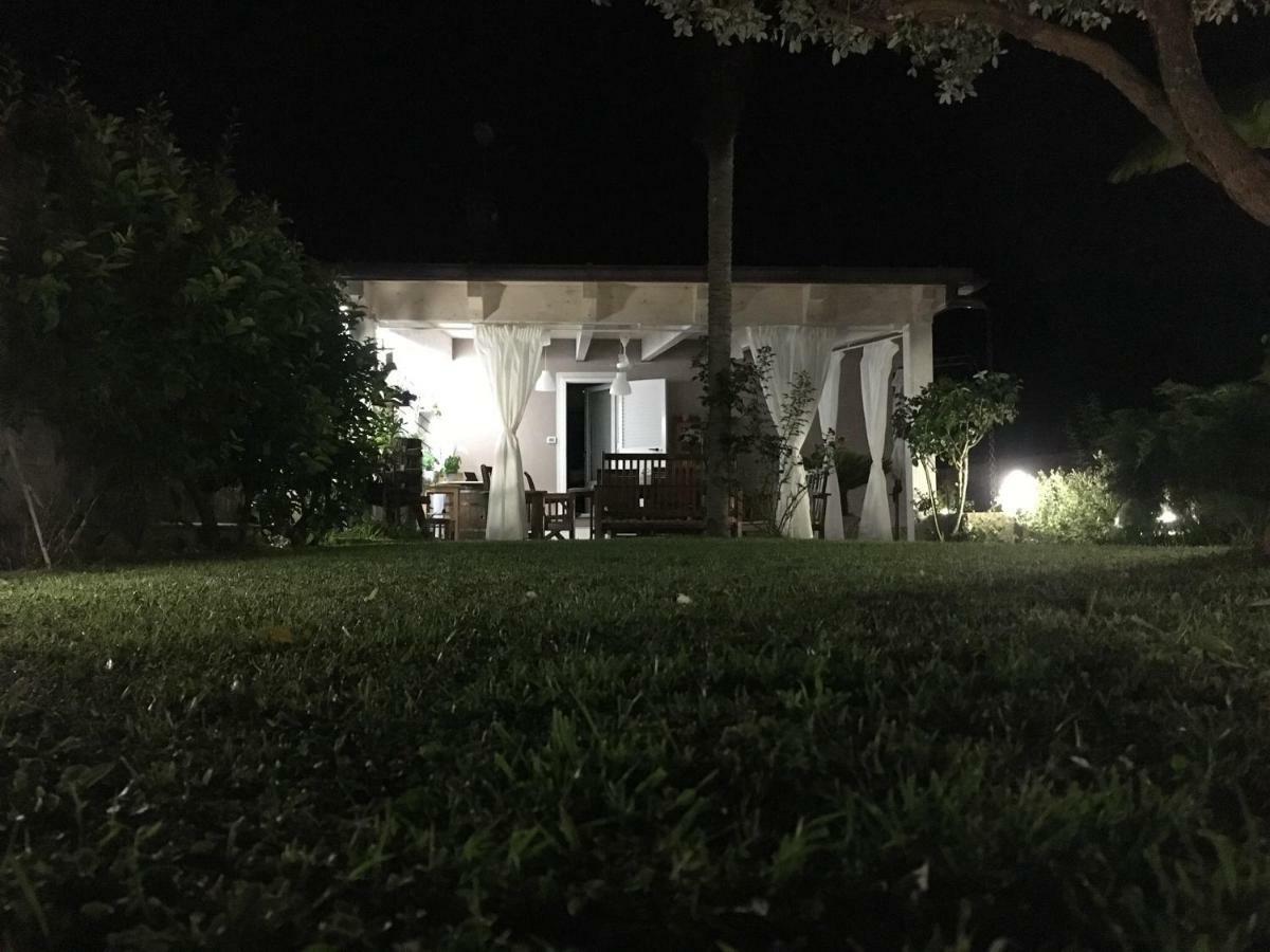 Casa Vittoria Villa กาไมโยเร ภายนอก รูปภาพ